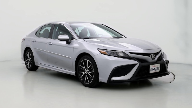 2021 Toyota Camry SE Hero Image