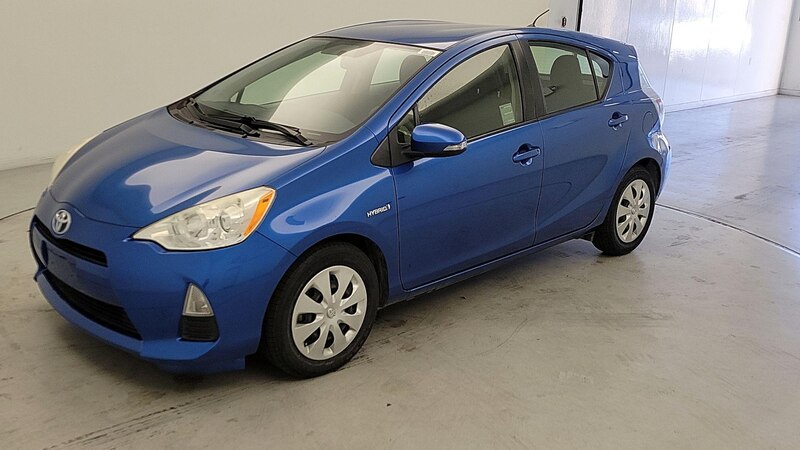 2014 Toyota Prius c Two 3