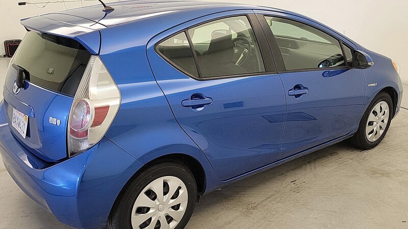 2014 Toyota Prius c Two 5