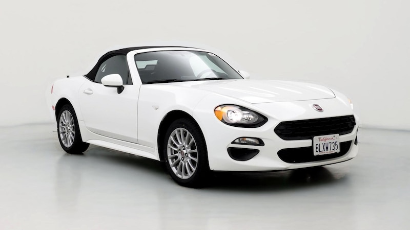 2019 Fiat 124 Spider Classica Hero Image