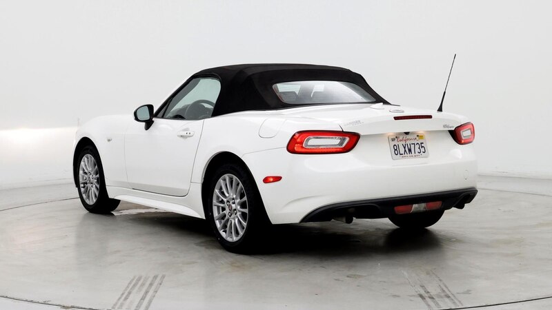 2019 Fiat 124 Spider Classica 2