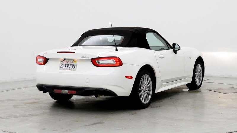 2019 Fiat 124 Spider Classica 8