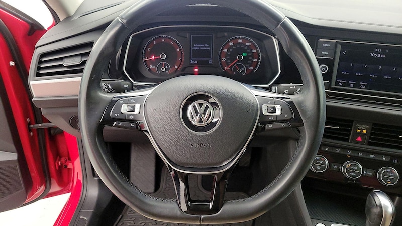 2019 Volkswagen Jetta SE 10