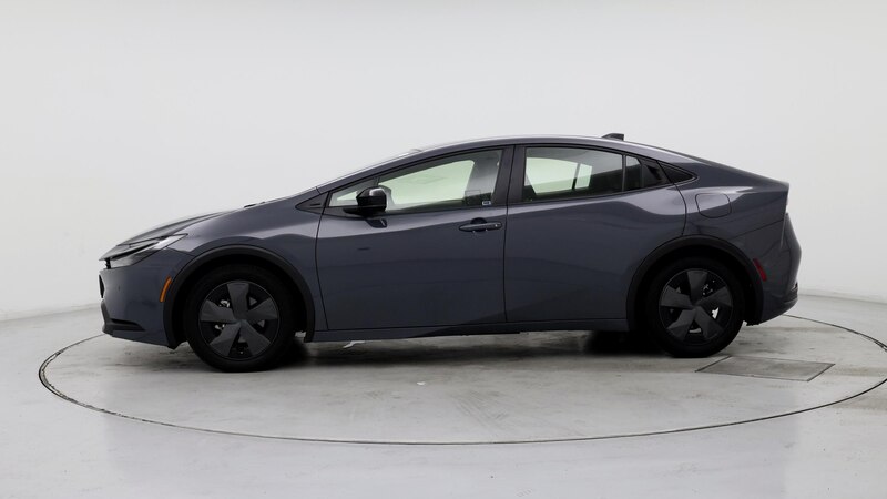 2024 Toyota Prius LE 3