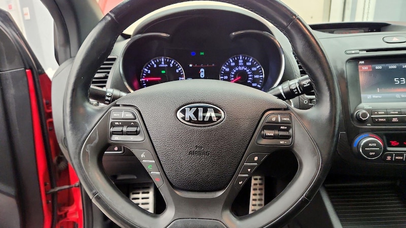 2016 Kia Forte SX 10