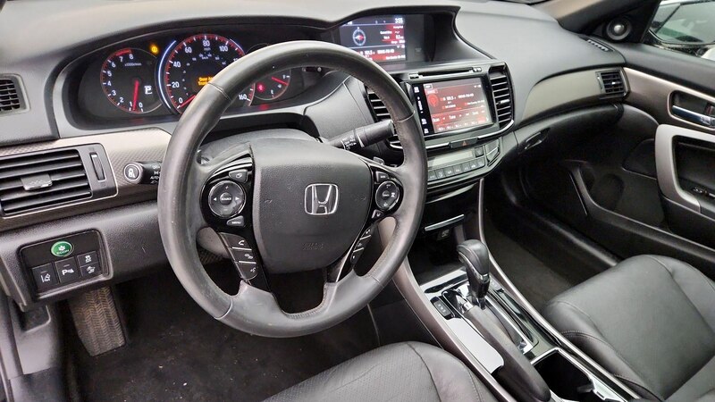 2016 Honda Accord Touring 9