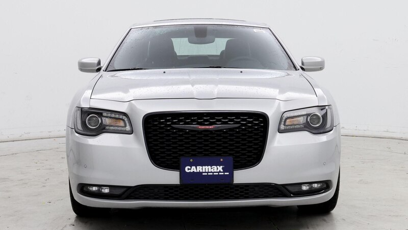 2023 Chrysler 300 S 5