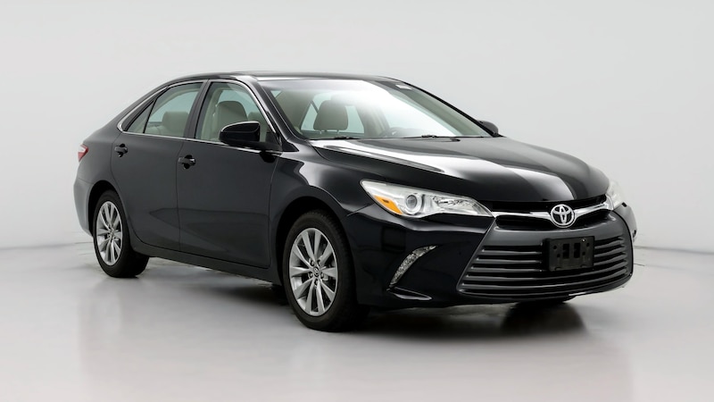 2017 Toyota Camry XLE Hero Image