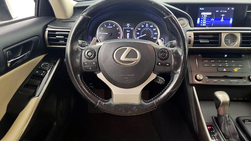 2016 Lexus IS 200t 10