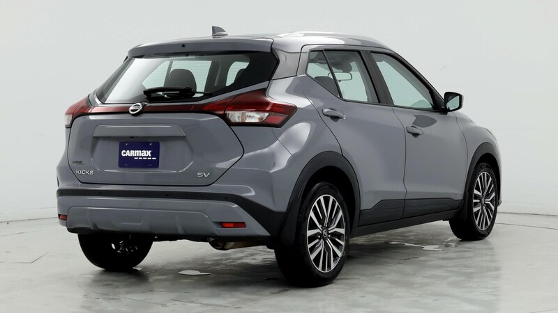 2021 Nissan Kicks SV 8