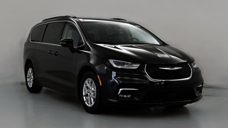 2022 Chrysler Pacifica Touring L Hero Image