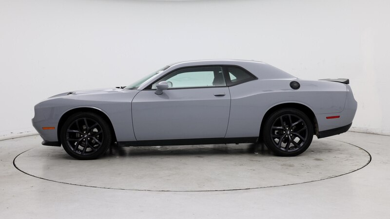 2022 Dodge Challenger SXT 3