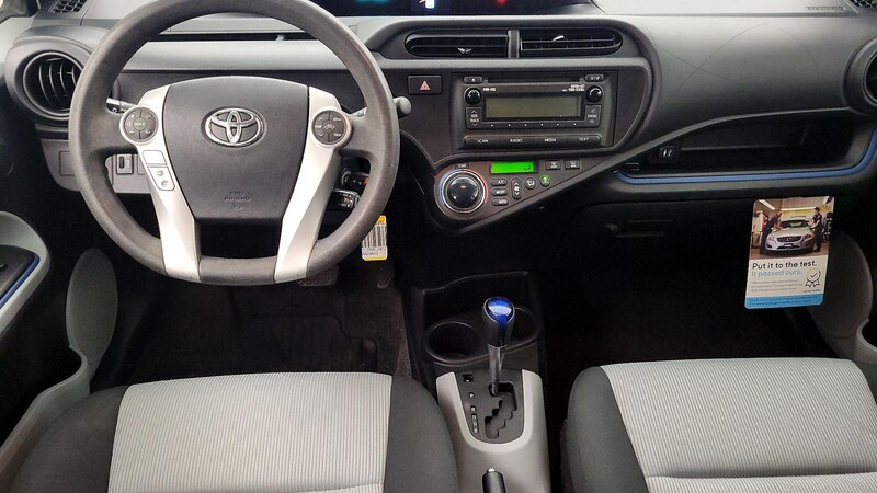 2013 Toyota Prius c Two 9