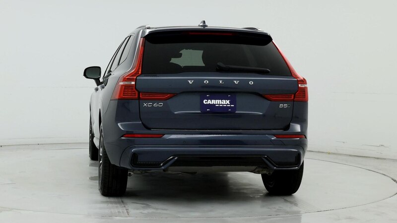 2024 Volvo XC60 B5 Core 6