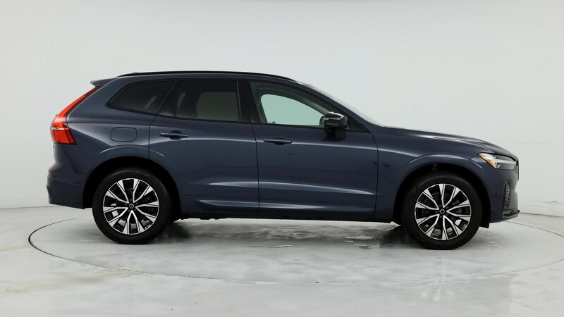 2024 Volvo XC60 B5 Core 7