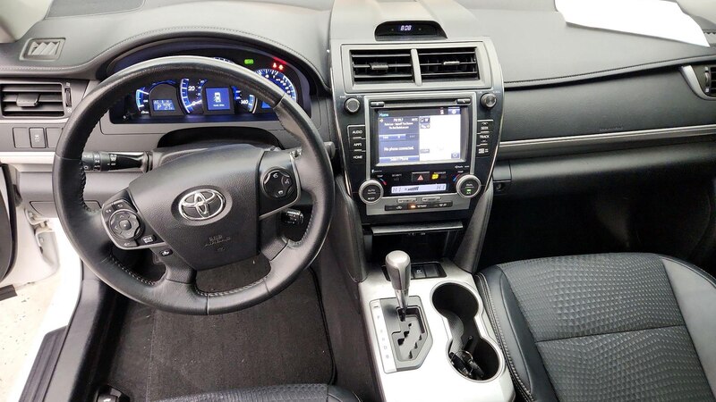 2014 Toyota Camry SE 9