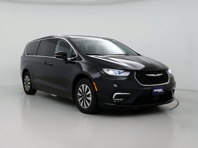 2023 Chrysler Pacifica Hybrid Touring L -
                Boston, MA