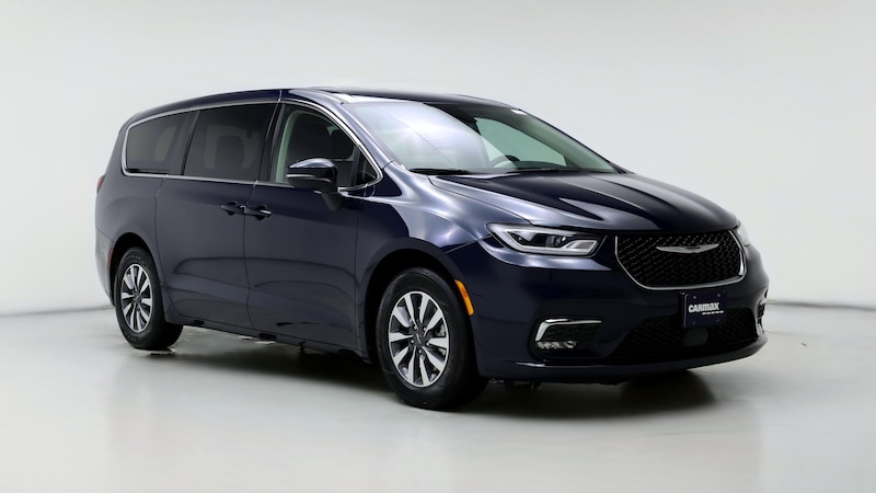 2023 Chrysler Pacifica Hybrid Touring L Hero Image