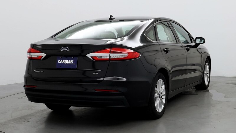 2019 Ford Fusion SE 8