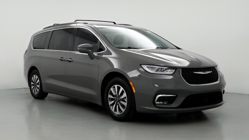 2021 Chrysler Pacifica Hybrid Touring Hero Image