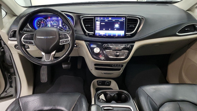 2021 Chrysler Pacifica Touring L 9