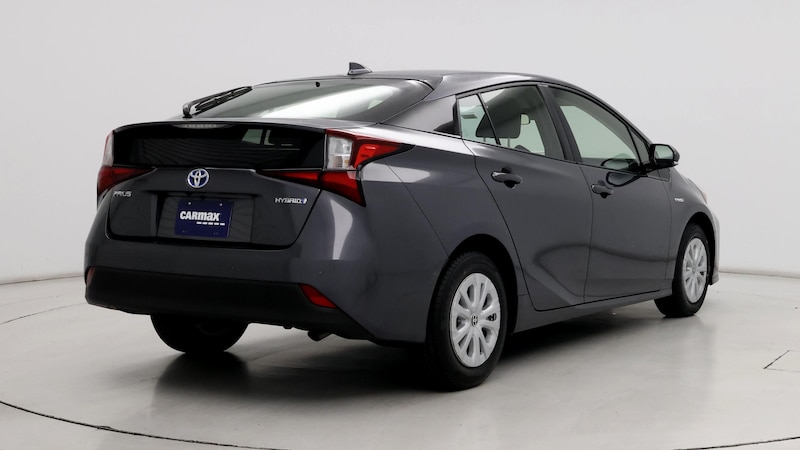 2019 Toyota Prius LE 8