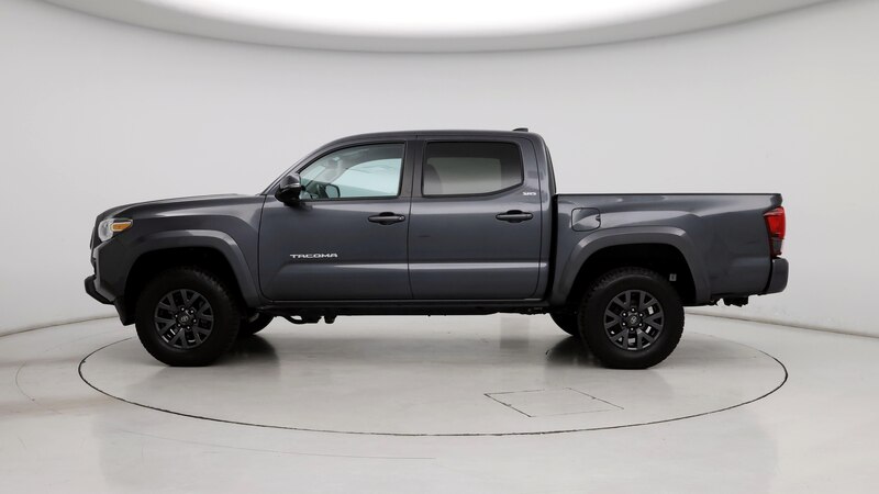 2022 Toyota Tacoma SR5 3