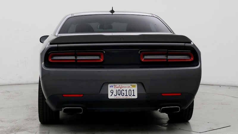 2018 Dodge Challenger R/T 6