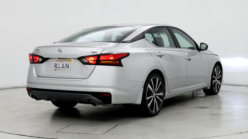 2019 Nissan Altima SR 8