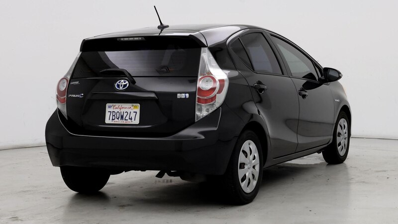 2013 Toyota Prius c Three 8