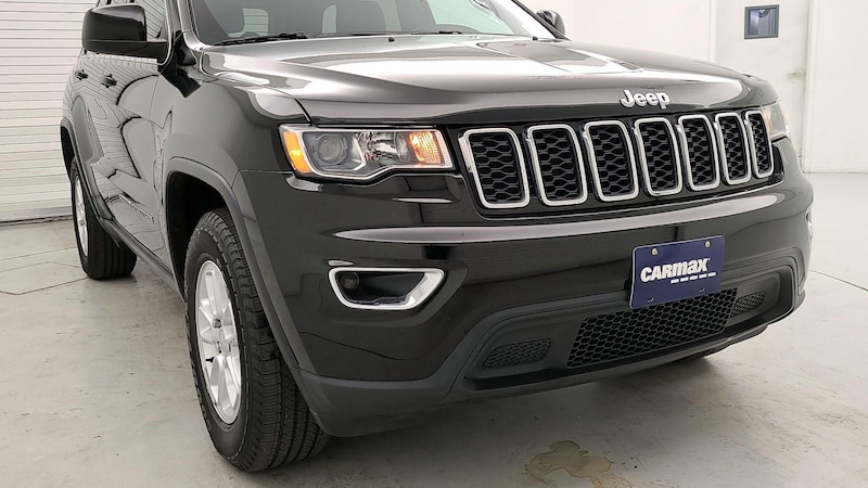 2020 Jeep Grand Cherokee Laredo Hero Image