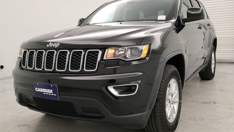 2020 Jeep Grand Cherokee Laredo 3