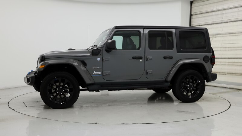 2023 Jeep Wrangler Unlimited Sahara 3