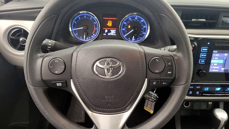 2018 Toyota Corolla LE 10