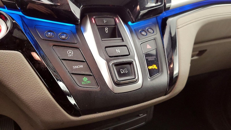 2018 Honda Odyssey Elite 18