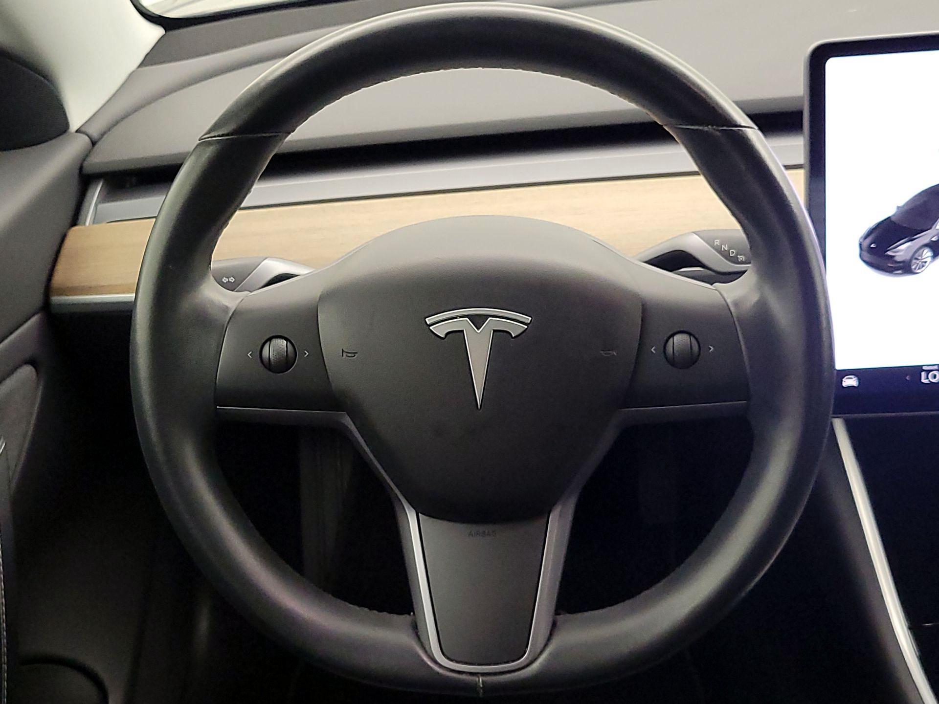 Thumbnail: 2019 Tesla Model 3 - 10