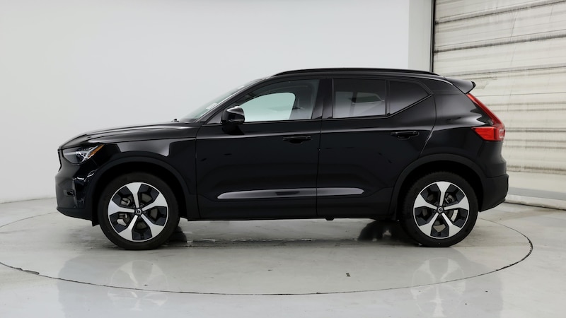 2024 Volvo XC40 B5 Plus 3