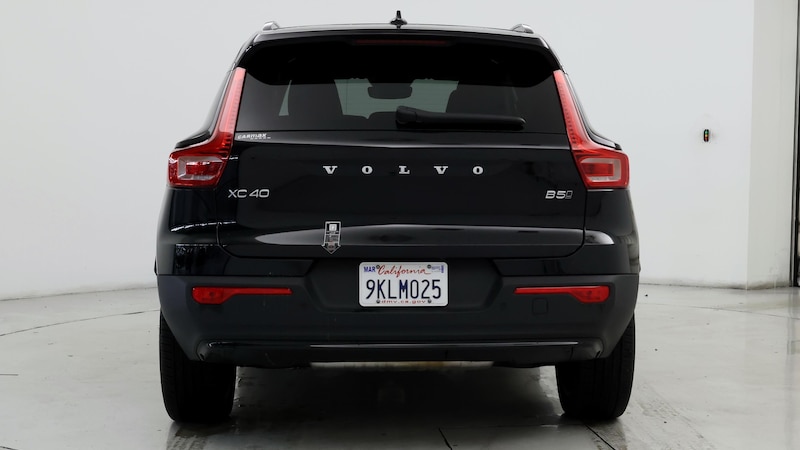 2024 Volvo XC40 B5 Plus 6