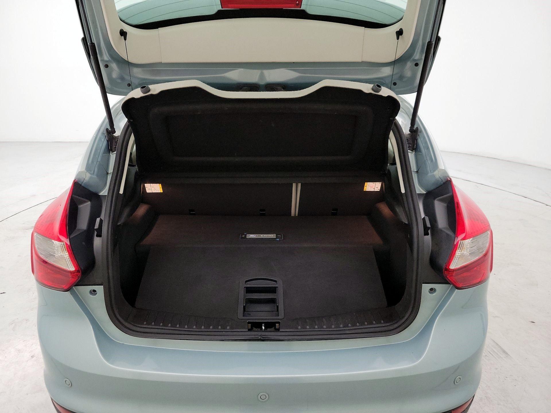 Thumbnail: 2014 Ford Focus - 20