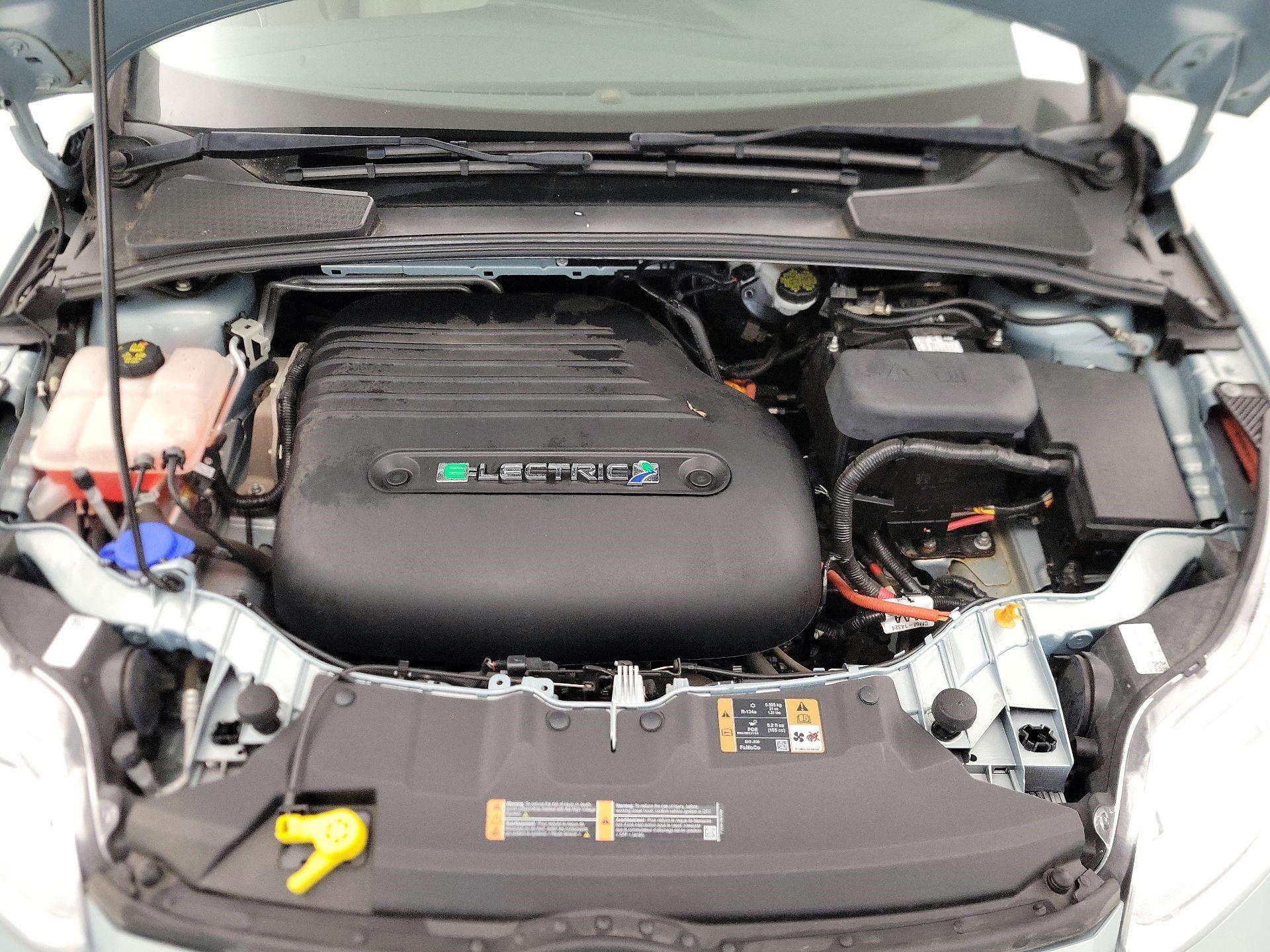 Thumbnail: 2014 Ford Focus - 21