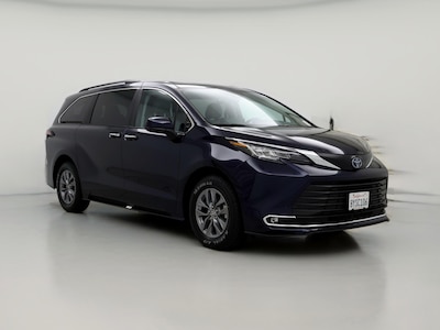 2022 Toyota Sienna XLE -
                Sacramento, CA