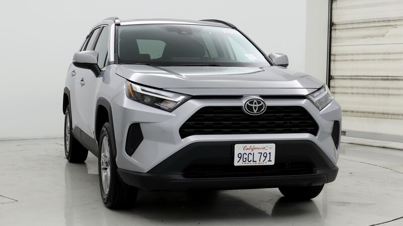 2023 Toyota RAV4 XLE 5