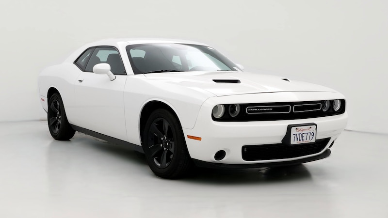 2016 Dodge Challenger SXT Hero Image