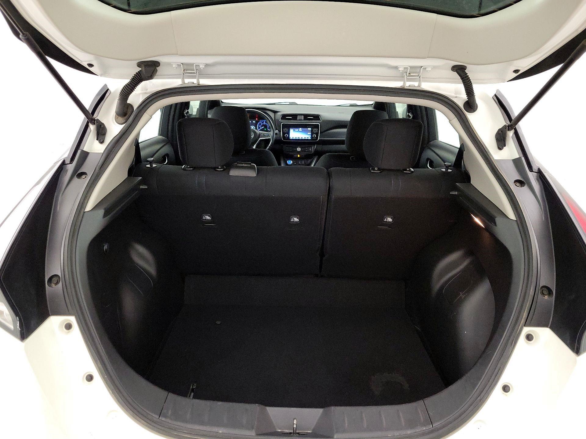 Thumbnail: 2019 Nissan Leaf - 17