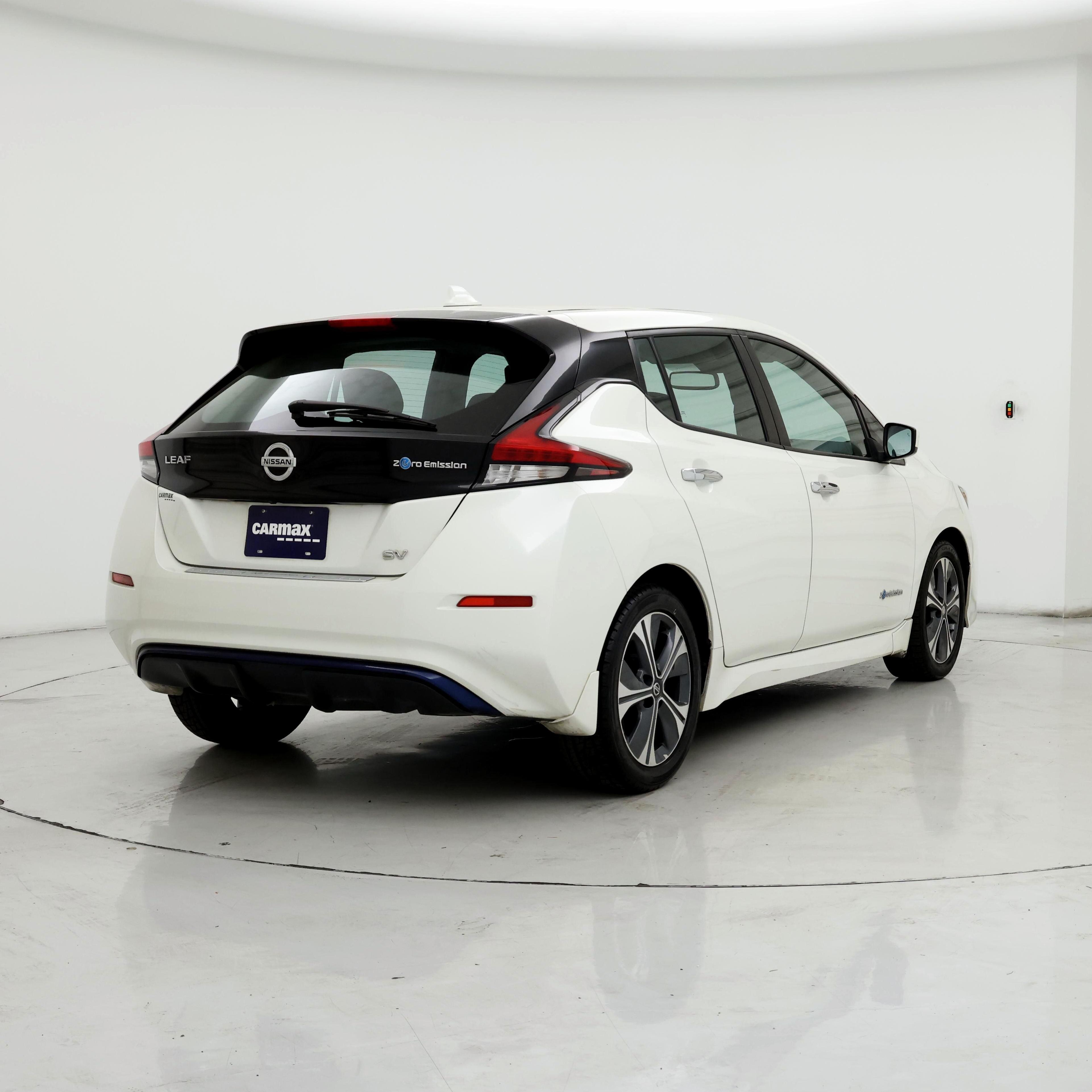 Thumbnail: 2019 Nissan Leaf - 8