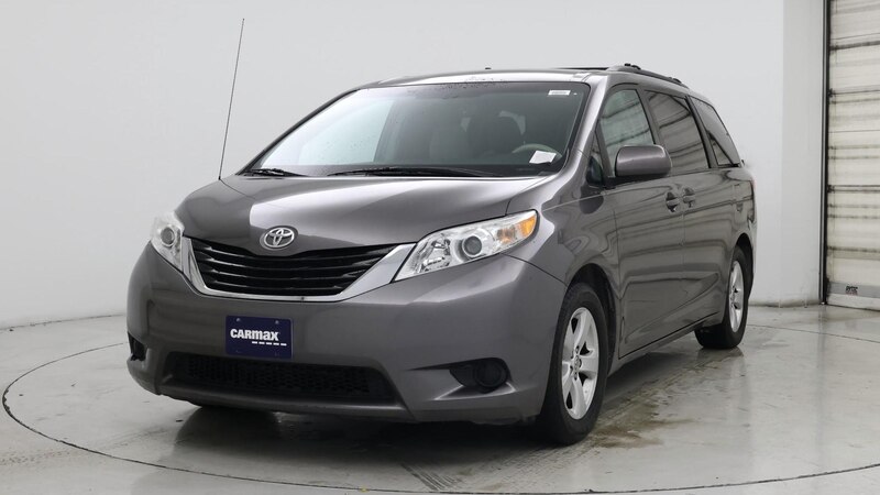 2014 Toyota Sienna LE 4