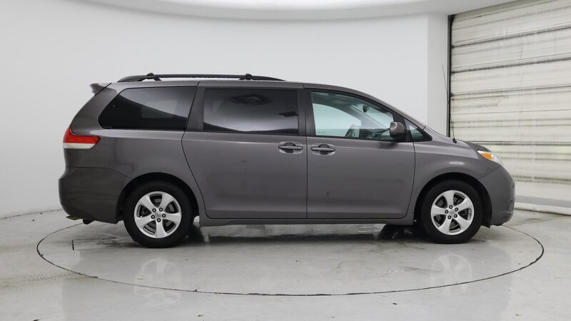 2014 Toyota Sienna LE 7