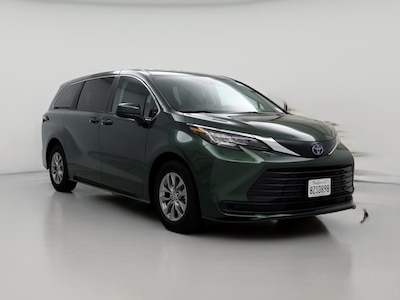 2022 Toyota Sienna LE -
                Sacramento, CA