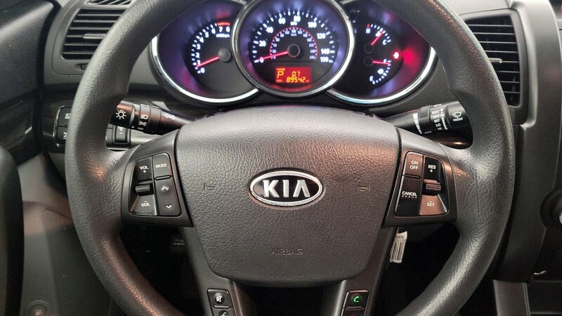 2013 Kia Sorento LX 10