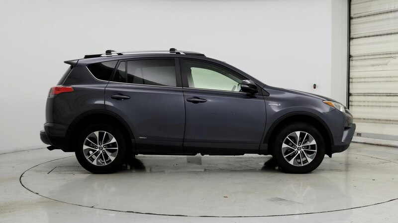 2018 Toyota RAV4 XLE 7